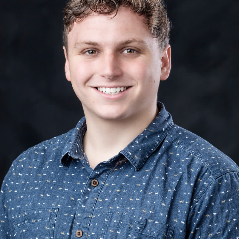 Portrait of Garrett Knotts